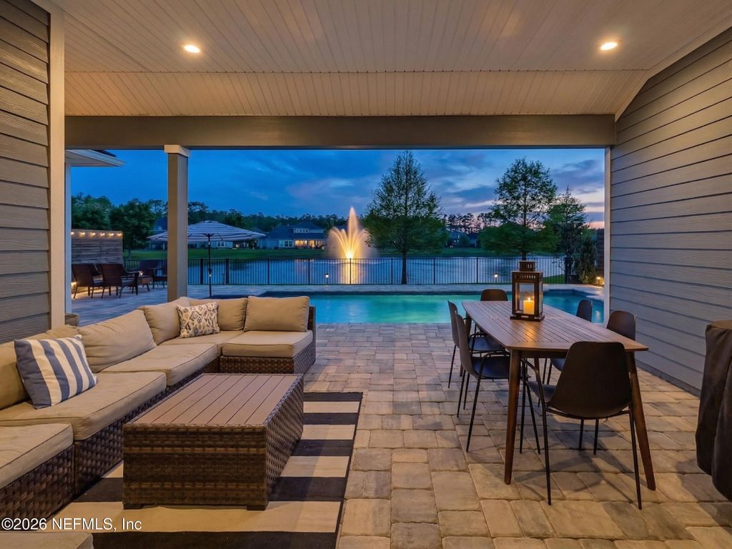 408 OXFORD ESTATES Way, St. Johns, FL 32259