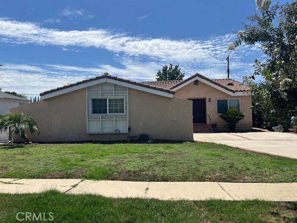 17226 Elkwood, Lake Balboa, CA 91406 — exterior