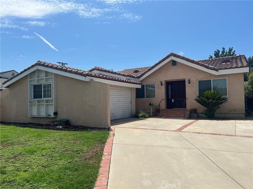 17226 Elkwood, Lake Balboa, CA 91406 — photo 2
