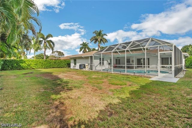 4556 Lakewood BLVD, Naples, FL 34112