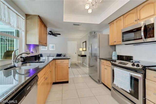 4556 Lakewood BLVD, Naples, FL 34112