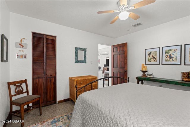 624 S Pine Street, New Smyrna Beach, FL 32169