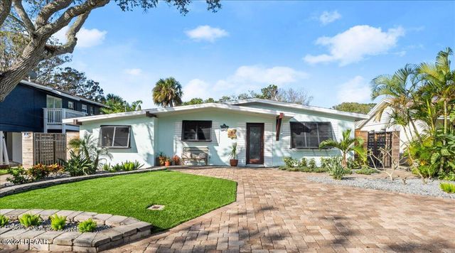 624 S Pine Street, New Smyrna Beach, FL 32169