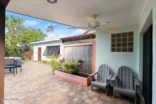 624 S Pine Street, New Smyrna Beach, FL 32169