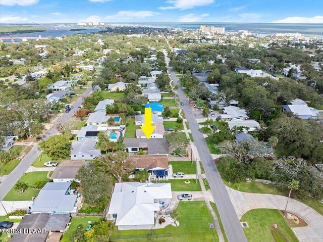 624 S Pine Street, New Smyrna Beach, FL 32169