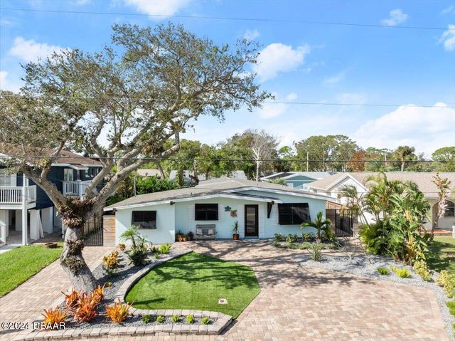 624 S Pine Street, New Smyrna Beach, FL 32169