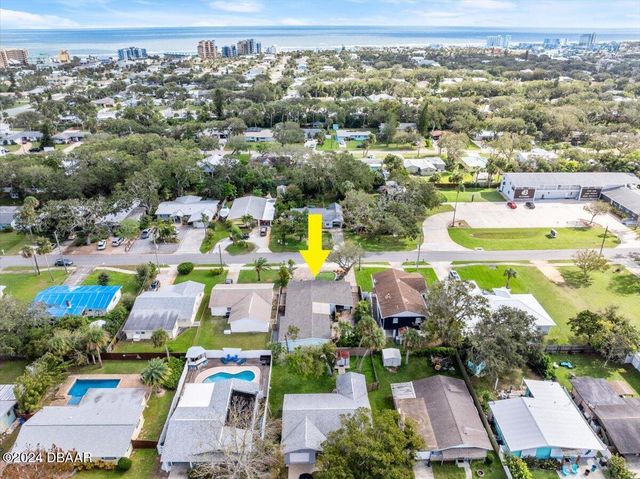 624 S Pine Street, New Smyrna Beach, FL 32169