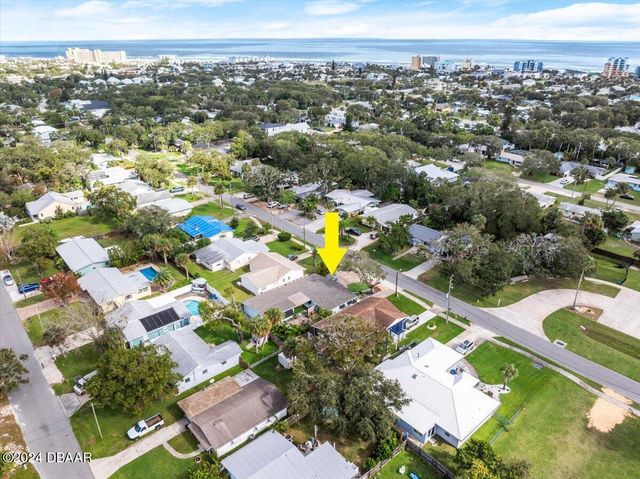 624 S Pine Street, New Smyrna Beach, FL 32169