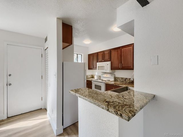 1705 Heatheridge Rd E-102, Fort Collins, CO 80526