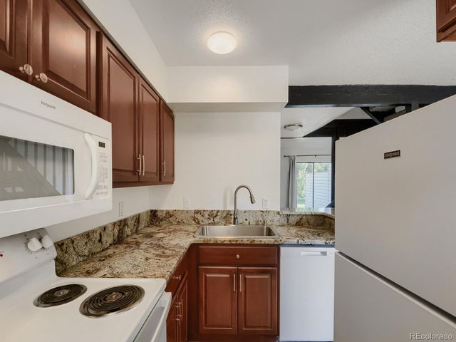 1705 Heatheridge Rd E-102, Fort Collins, CO 80526
