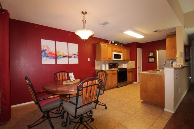 501 Barbara Jean Lane, Burleson, TX 76028