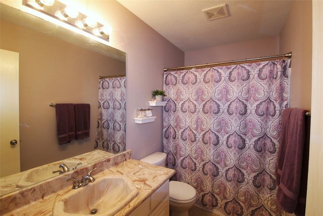 501 Barbara Jean Lane, Burleson, TX 76028