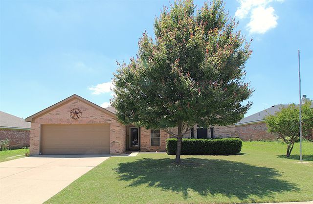 501 Barbara Jean Lane, Burleson, TX 76028