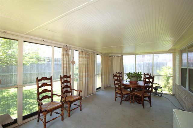 501 Barbara Jean Lane, Burleson, TX 76028
