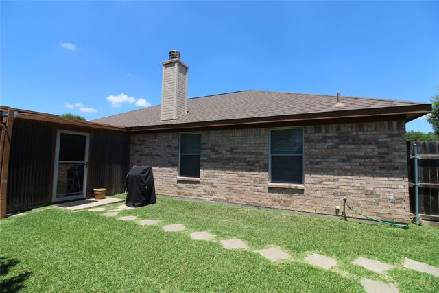 501 Barbara Jean Lane, Burleson, TX 76028