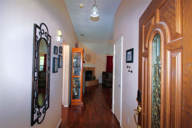 501 Barbara Jean Lane, Burleson, TX 76028