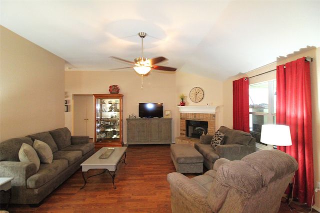 501 Barbara Jean Lane, Burleson, TX 76028