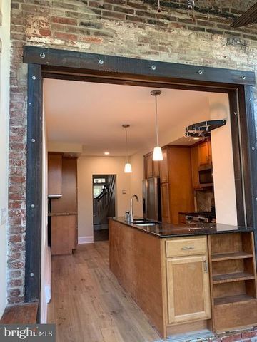 1107 E PALMER ST, Philadelphia, PA 19125