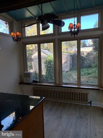 1107 E PALMER ST, Philadelphia, PA 19125