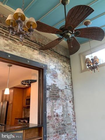1107 E PALMER ST, Philadelphia, PA 19125