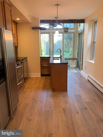1107 E PALMER ST, Philadelphia, PA 19125