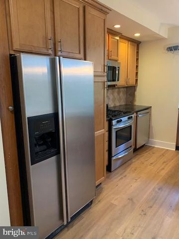 1107 E PALMER ST, Philadelphia, PA 19125