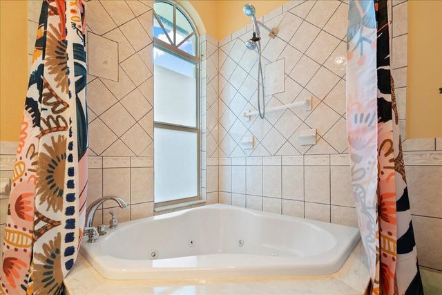 72 Waterway Road, Jupiter, FL 33469