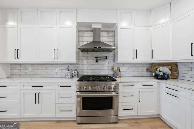 6093 Shadburn Ferry Road, Buford, GA 30518
