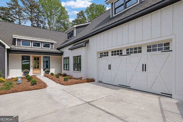 6093 Shadburn Ferry Road, Buford, GA 30518