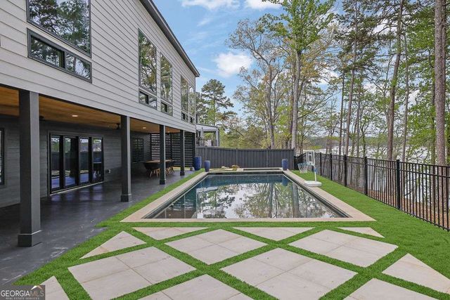 6093 Shadburn Ferry Road, Buford, GA 30518