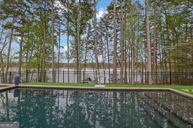 6093 Shadburn Ferry Road, Buford, GA 30518