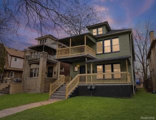 3271 Hazelwood Street, Detroit, MI 48206