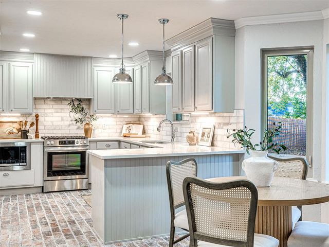 3305 W Rock Creek Road, Oklahoma City, OK 73120