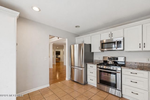 66 Racquet Road, Wall, NJ 07719