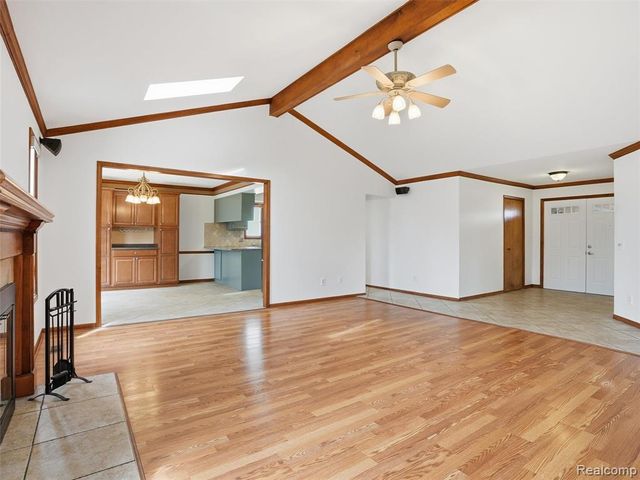 46689 Barbara Drive, Macomb, MI 48044