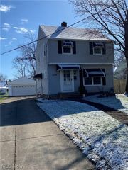 6879 Orchard Boulevard, Parma Heights, OH 44130