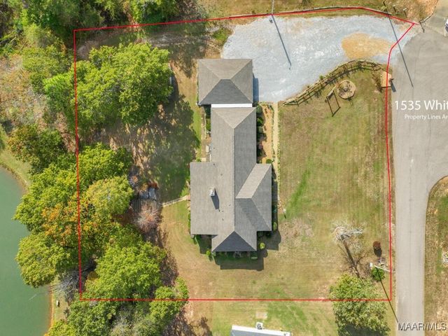 1535 White Cloud Drive, Deatsville, AL 36022