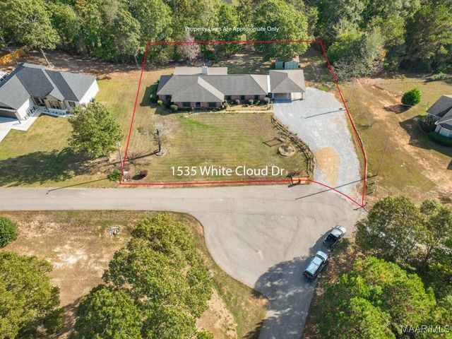 1535 White Cloud Drive, Deatsville, AL 36022