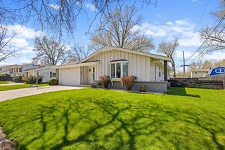 1448 Cottonwood DRIVE, Waukesha, WI 53189