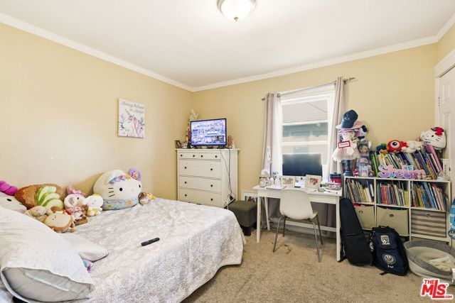 2712 Kenwood Avenue, Los Angeles, CA 90007