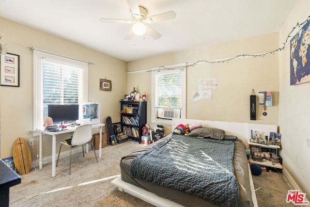 2712 Kenwood Avenue, Los Angeles, CA 90007