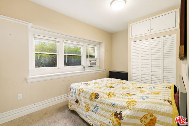 2712 Kenwood Avenue, Los Angeles, CA 90007