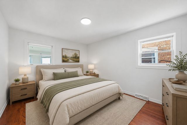 7205 S Lawndale Avenue, Chicago, IL 60629