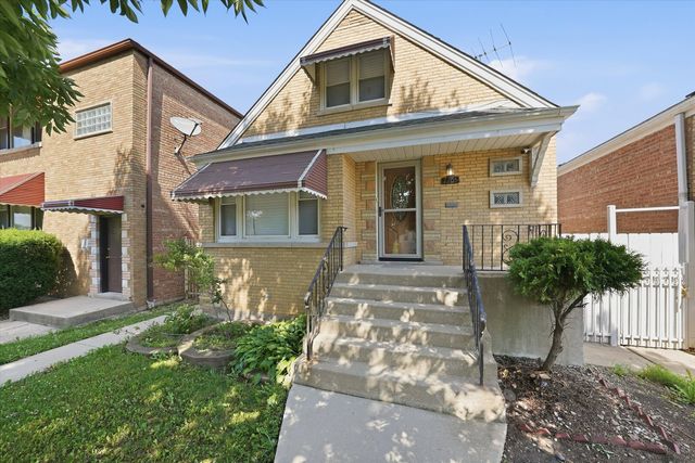 7205 S Lawndale Avenue, Chicago, IL 60629
