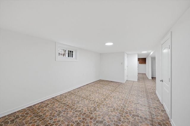 7205 S Lawndale Avenue, Chicago, IL 60629
