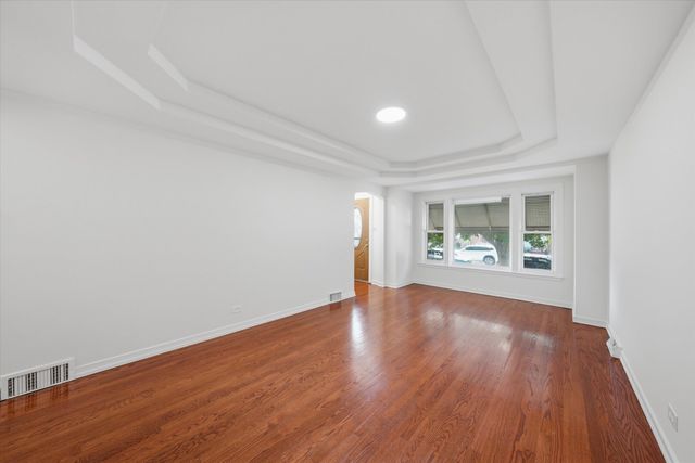 7205 S Lawndale Avenue, Chicago, IL 60629