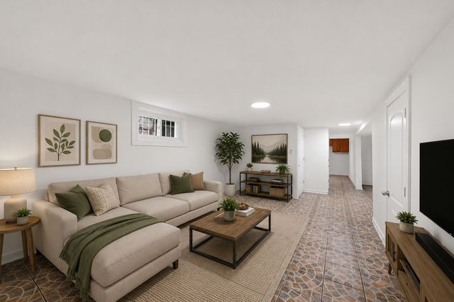 7205 S Lawndale Avenue, Chicago, IL 60629