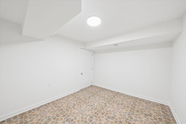 7205 S Lawndale Avenue, Chicago, IL 60629