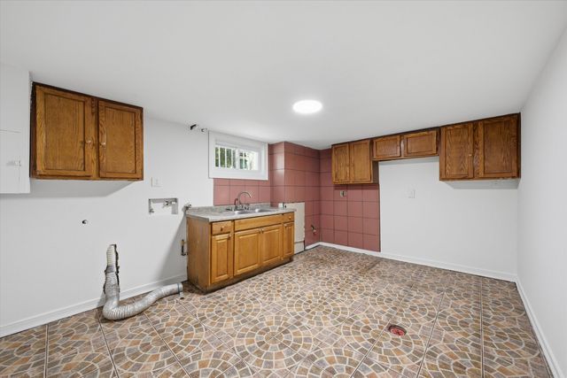 7205 S Lawndale Avenue, Chicago, IL 60629