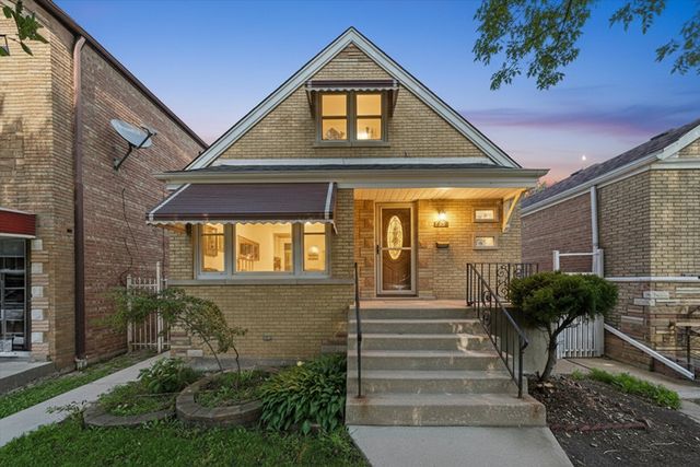 7205 S Lawndale Avenue, Chicago, IL 60629